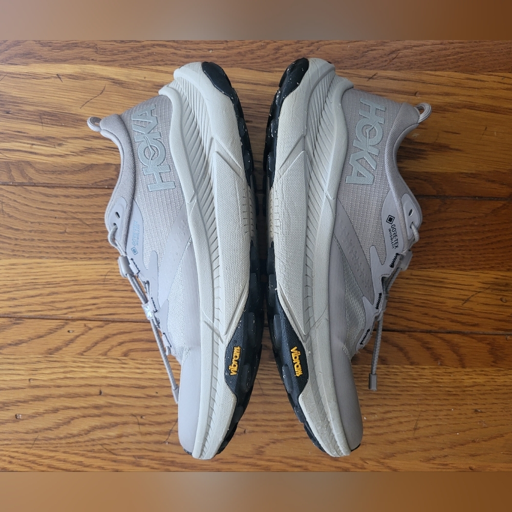 Hoka One One Gray Transport GTX, Size 8 - Picture 2 of 10